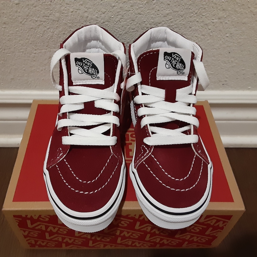 Vans - Picture 3 of 4